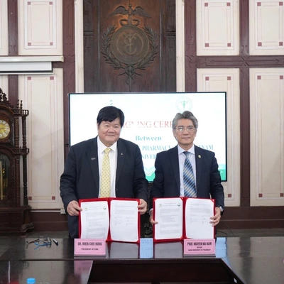 LỄ KÝ THỎA THUẬN HỢP TÁC VỚI TRƯỜNG ĐẠI HỌC Y TRUNG QUỐC, ĐÀI LOAN (TRUNG QUỐC)